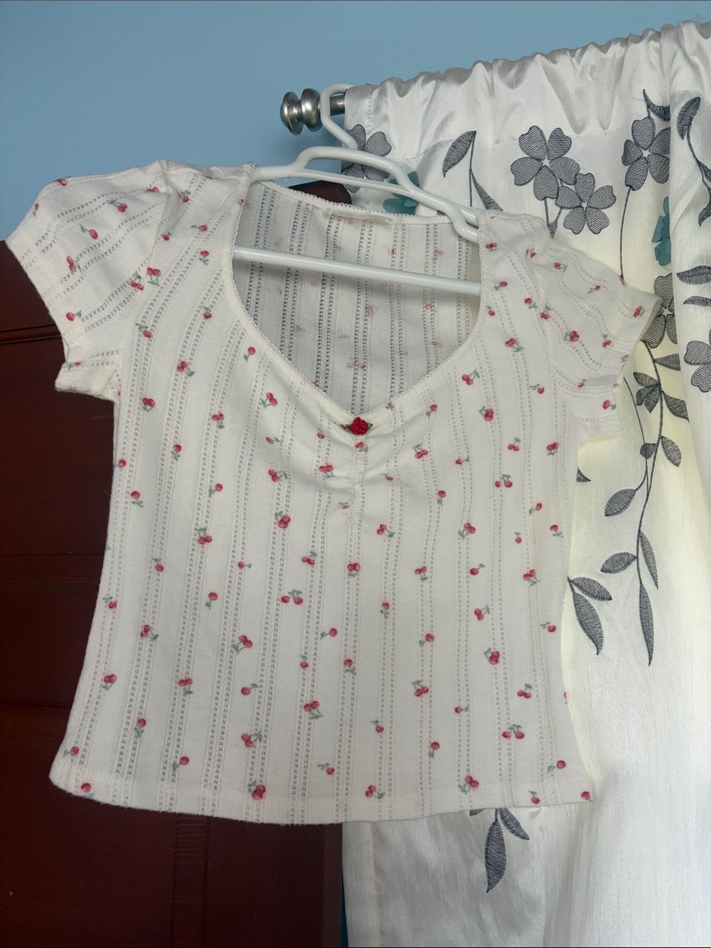 Pink Rose White Short-Sleeve V-Neck Top with Tiny Pink Rose Print